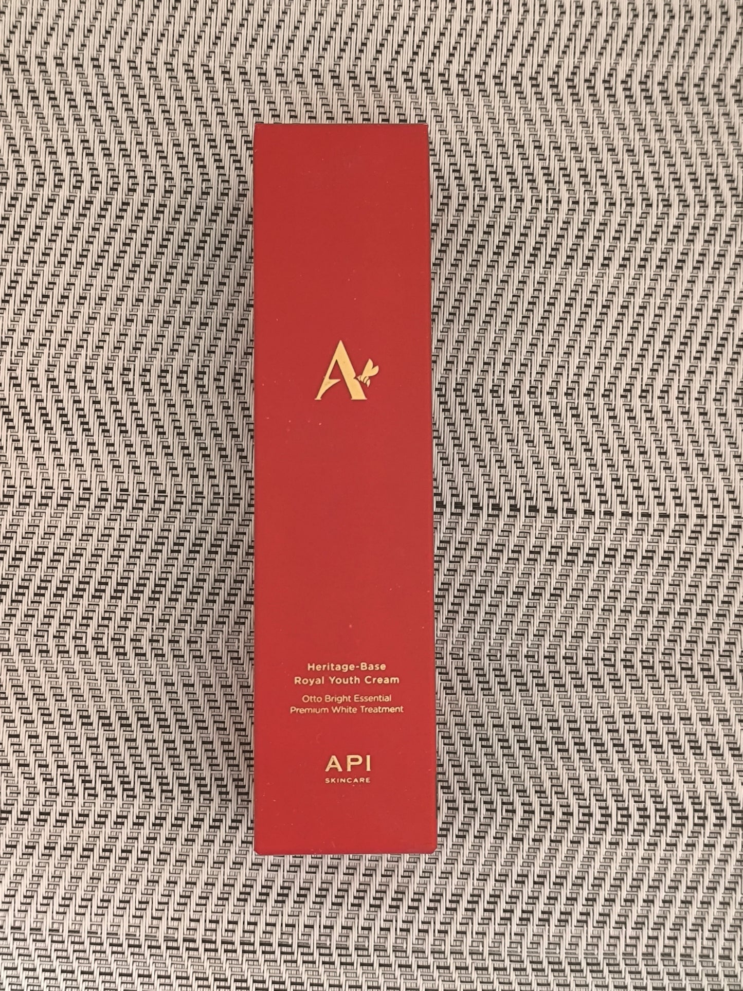 API 高濃度岩泥逆齡美白乳霜60g, Step4